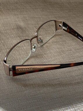 Vintage Versace MOD 1109 Eyeglasses Frames Italy Tortoise Gold Tone 50-18 135